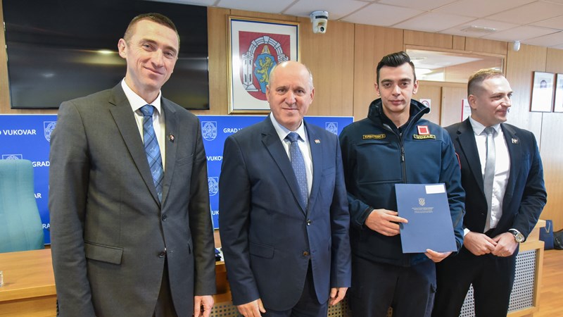 Bačić u Vukovaru: Cilj je mladima omogućiti priuštivo stanovanje 